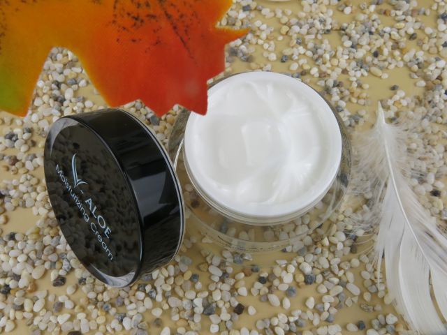 Kem dưỡng da V-Aloe